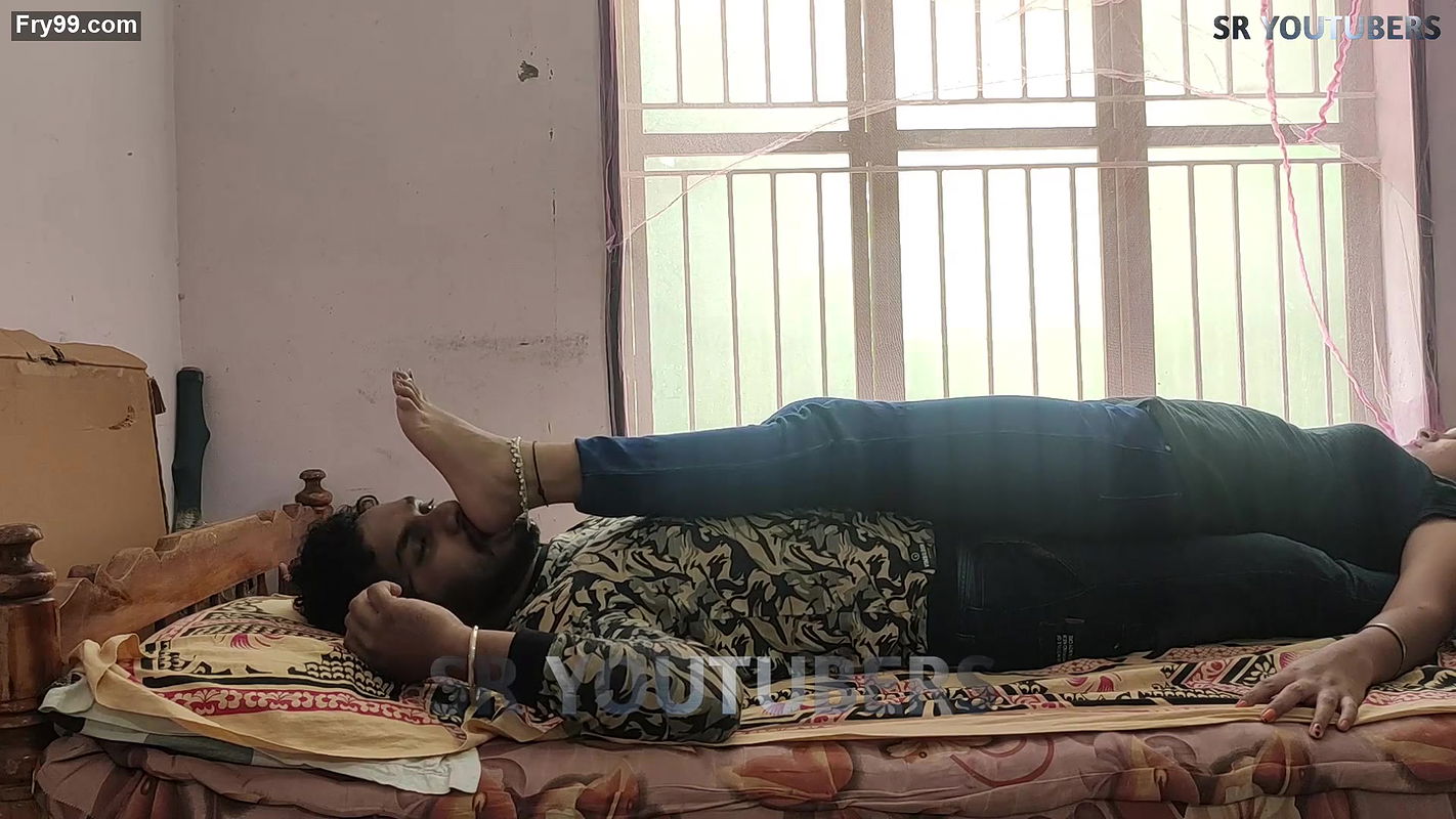 Face Trampling And Sitting On Body