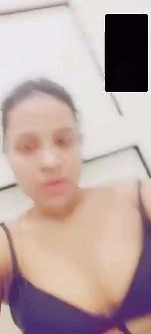 Bangladeshi Horny Girl Showing and Fingering