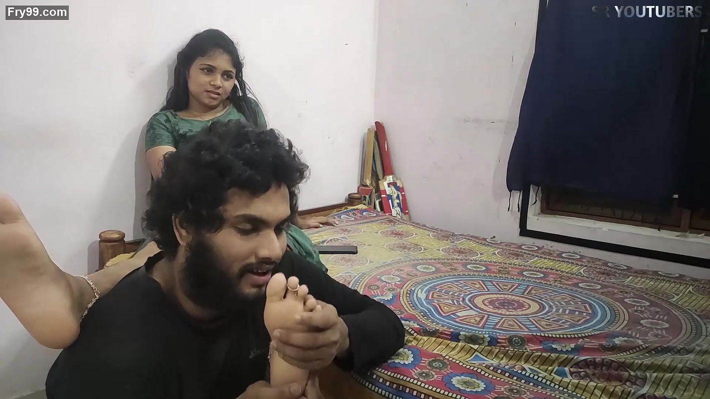Vaishnavi – Feet Romance And Feet Lick