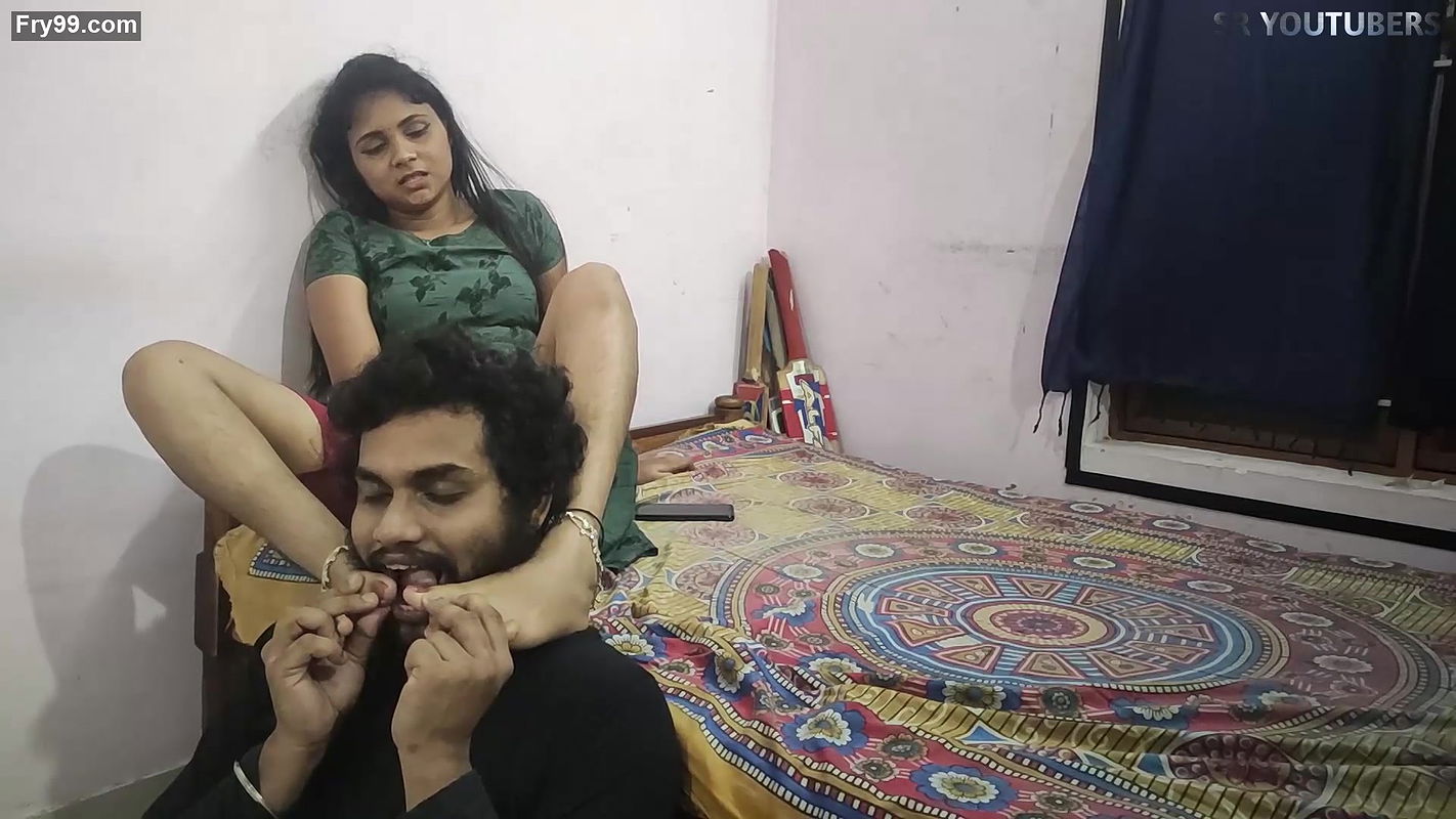 Vaishnavi – Feet Romance And Feet Lick