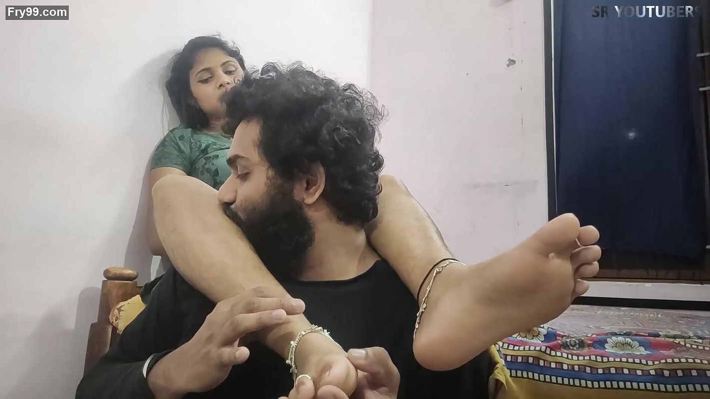 Vaishnavi – Feet Romance And Feet Lick
