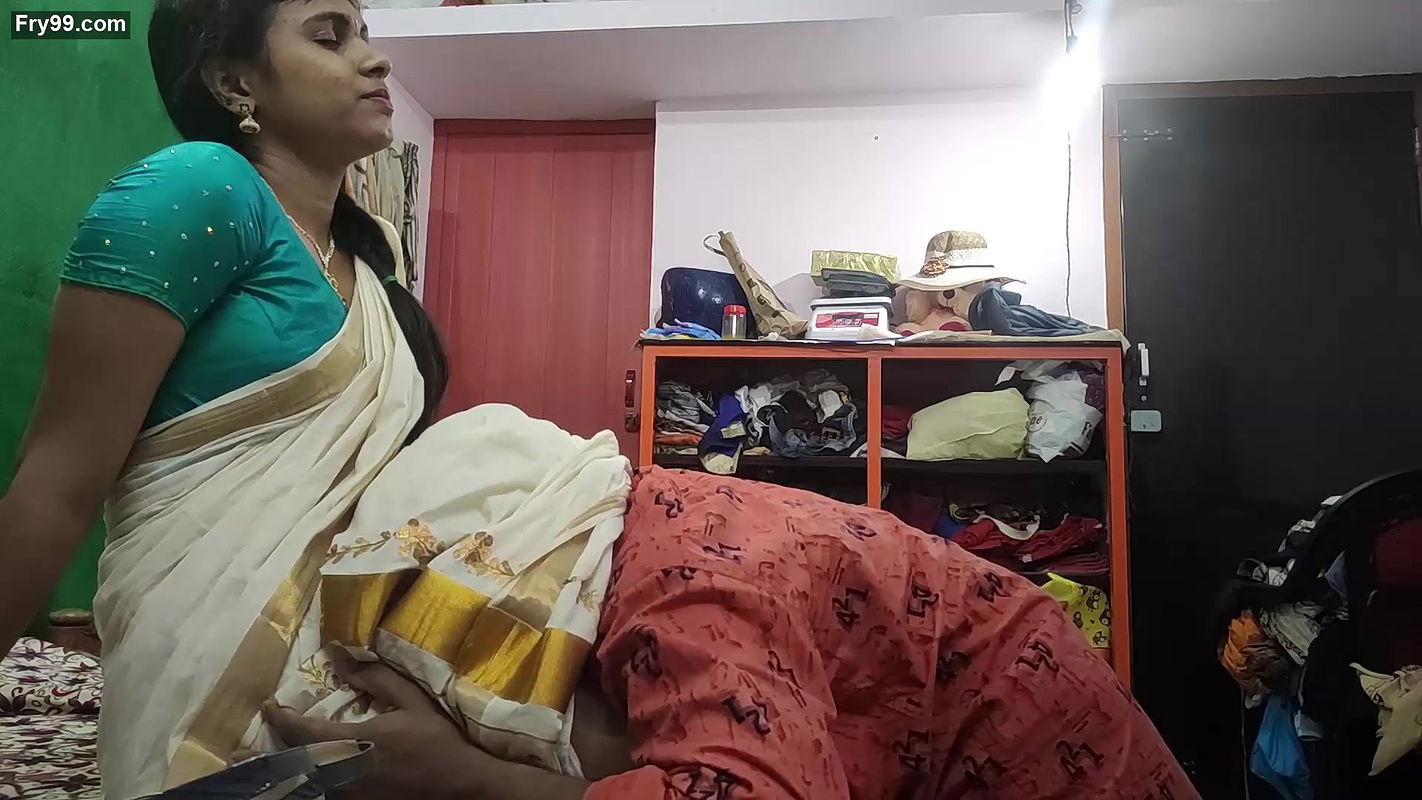 Vaishnavi – Romance With Feet