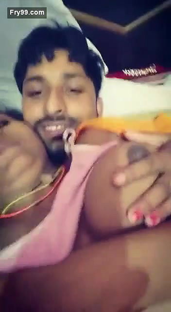 Desi Aunty Horny Play with Lover at Home