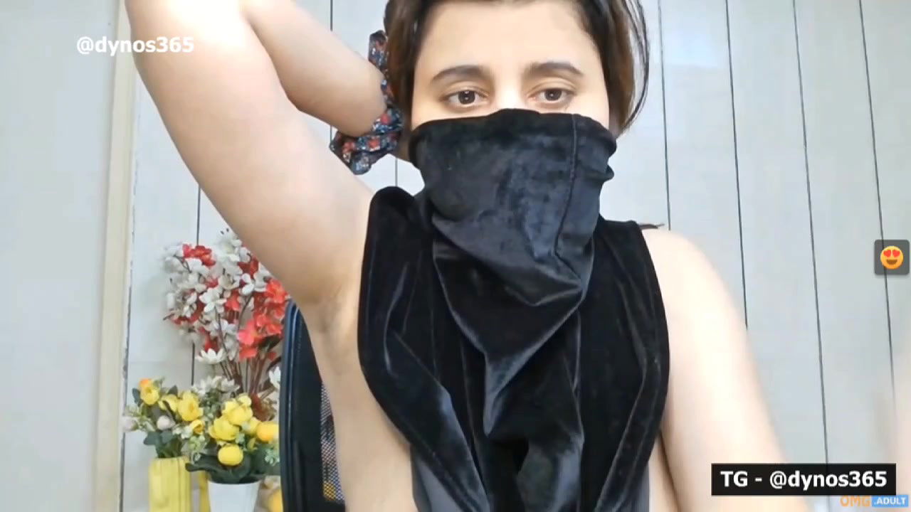 savya1-stripchat-ticket-show