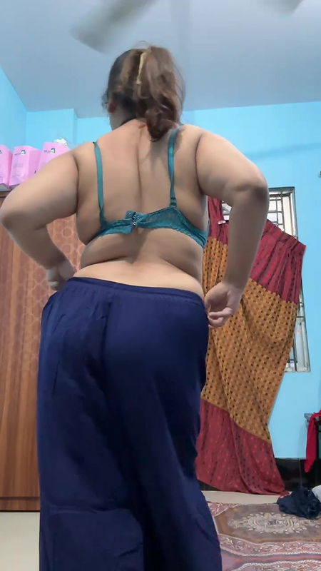 Bengali Chubby Mal Shaving Pussy 84