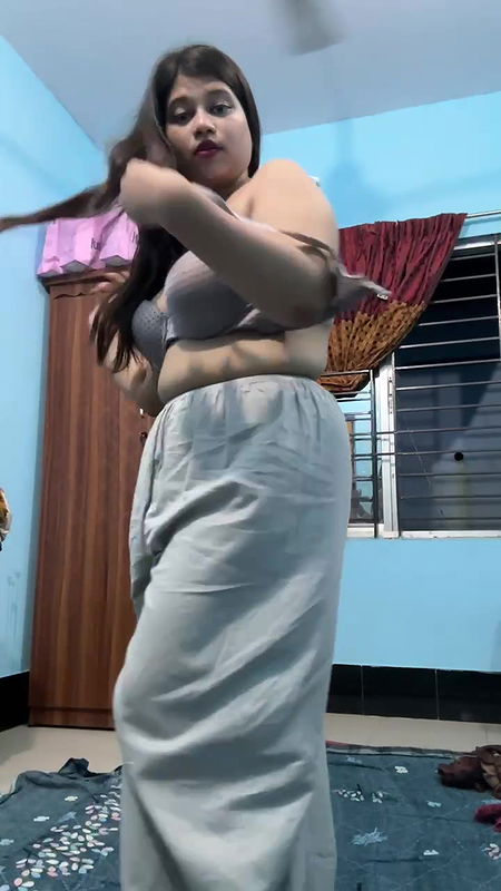 Bengali Chubby Mal Shaving Pussy 75