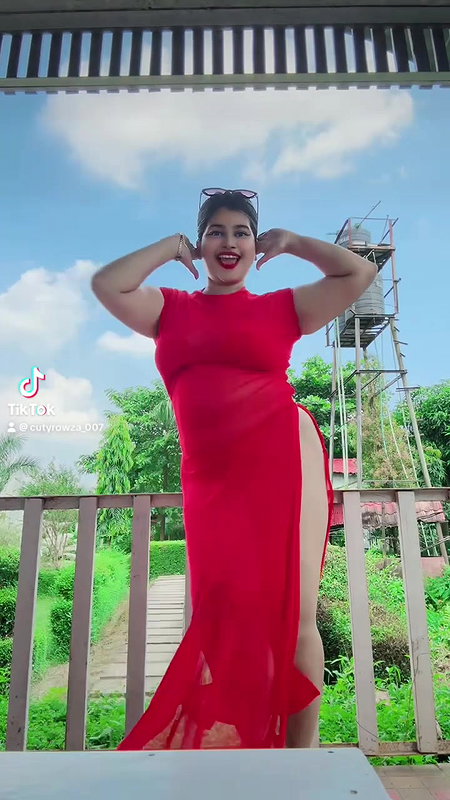 Bengali Chubby Mal Shaving Pussy 8