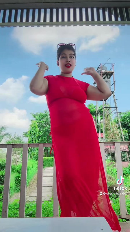 Bengali Chubby Mal Shaving Pussy 8