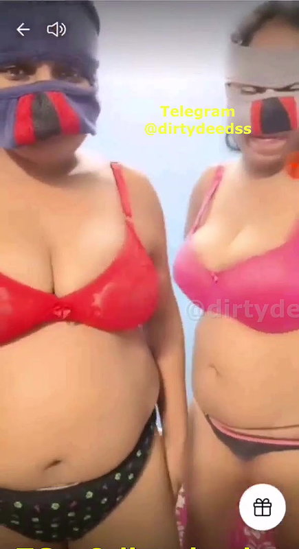 NIGHT COUPLE THREESOME