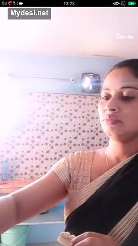 Beautiful Paki Bhabhi Boobs Press