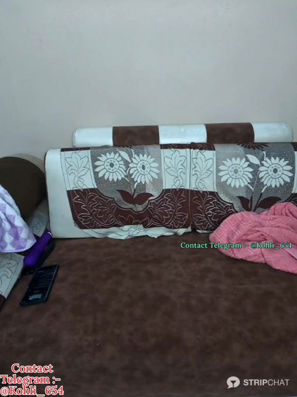 Big_tits-queen1-stripchat-ticket-show