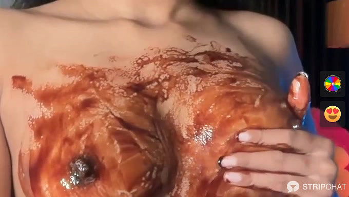 Wow-Nisha-stripchat-ticket-show