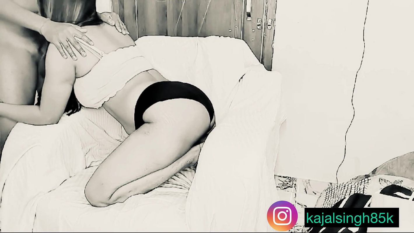 Kajal Singh Juicy Neighbor Bhabhi