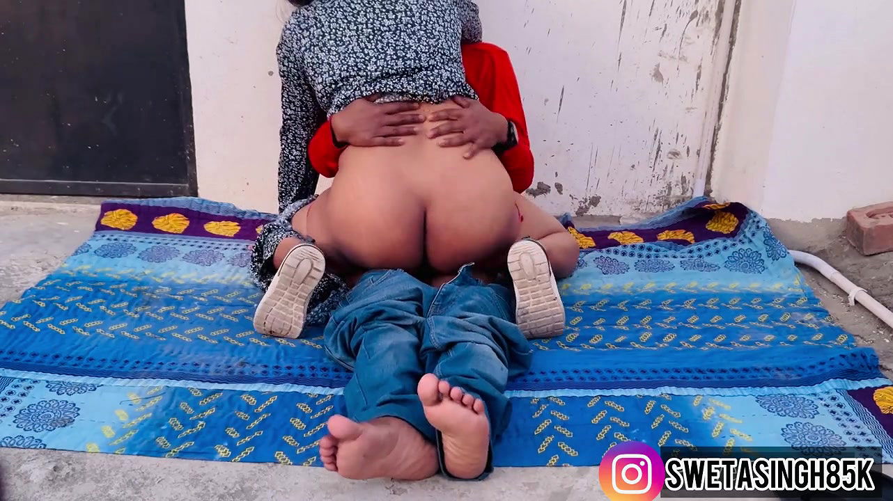 I Took My Wife to the Roof and Fucked Her Thoroughly