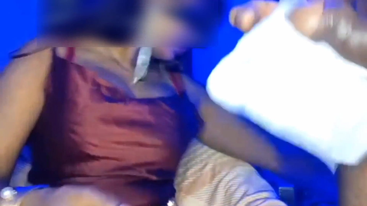 The Stepdaughter Let Her Stepdad Piss in a Glass, Sucked on His Penis and Got Her Pussy Fucked by Him.