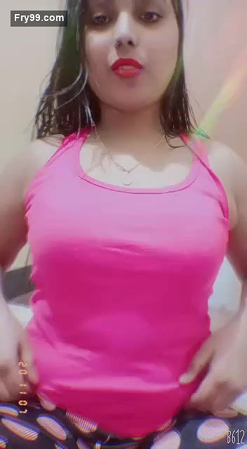 Desi sexy bhabi enjoy with cucmber