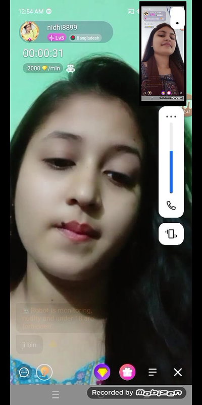 nidhi8899