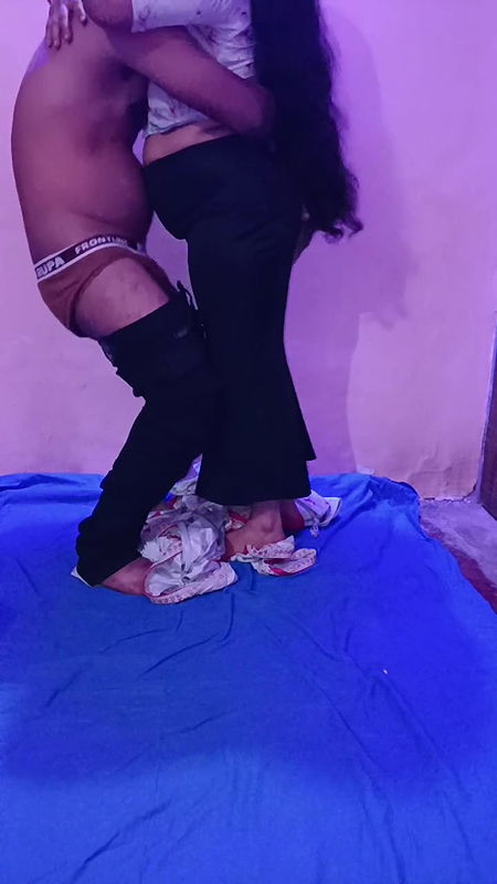 Desi Housewife Ki Mast Chudae Ki Friend