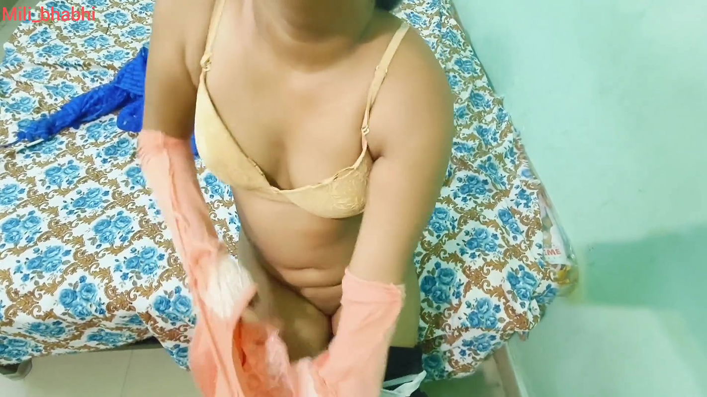 Desi Indian GF BF at Oyo Hotel Tight Pussy Fuck Hindi Xxxx, Desi Village Beautyful 18+ Girl Tight Pussy Sex Mms