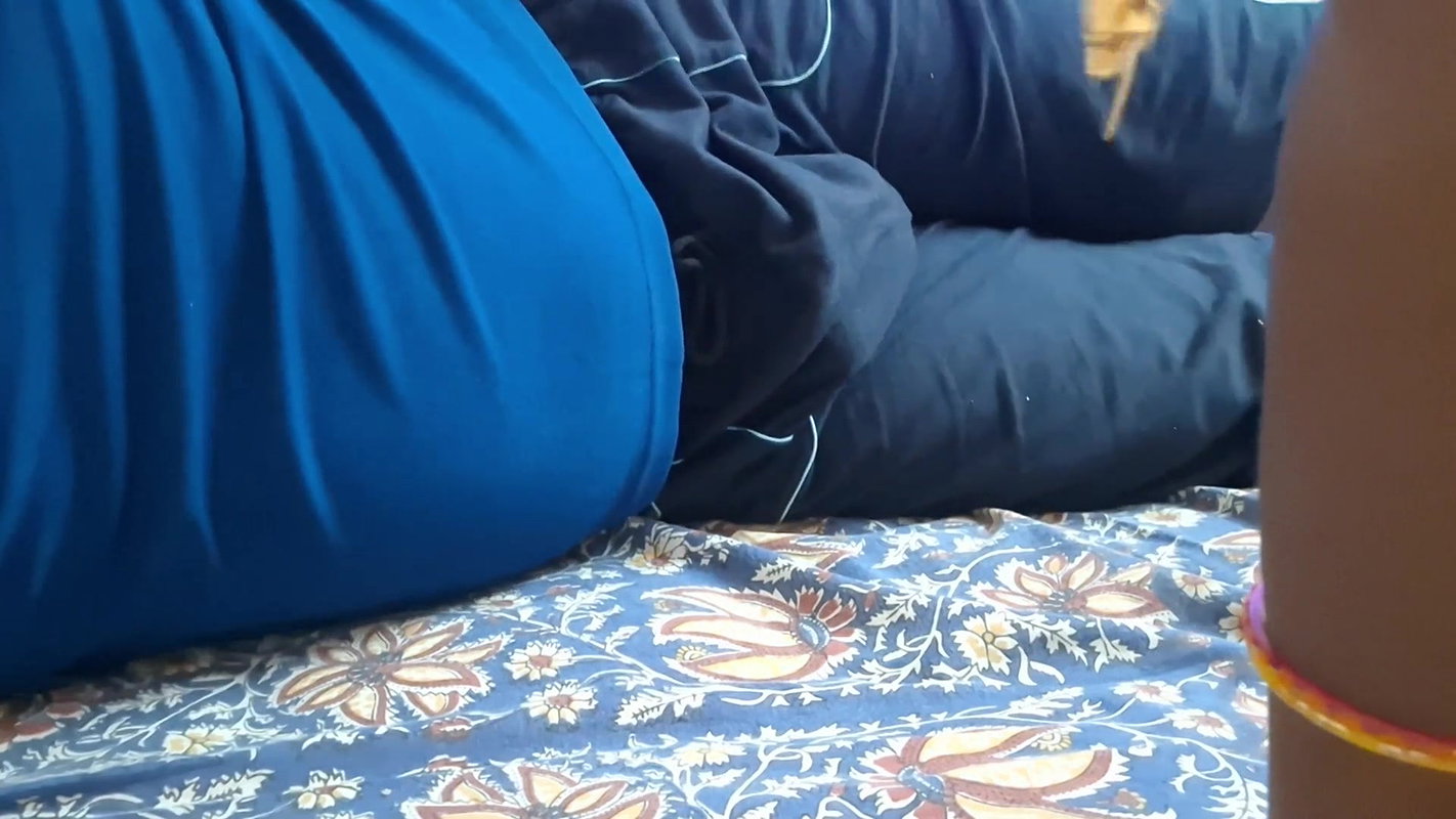 Indian Stepson Gets Fucked by His Stepmom Stepsister