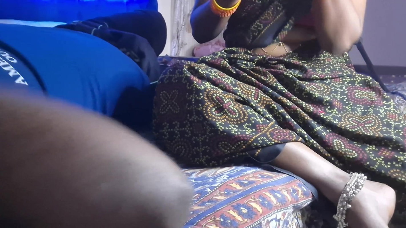 Indian Stepson Gets Fucked by His Stepmom Stepsister