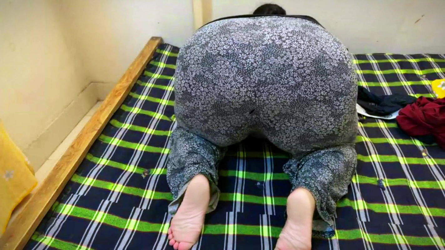 Morocco Big Ass Muslim MILF Stepmom Big Ass Show for Seduced Stepson to Gets Anal Sex