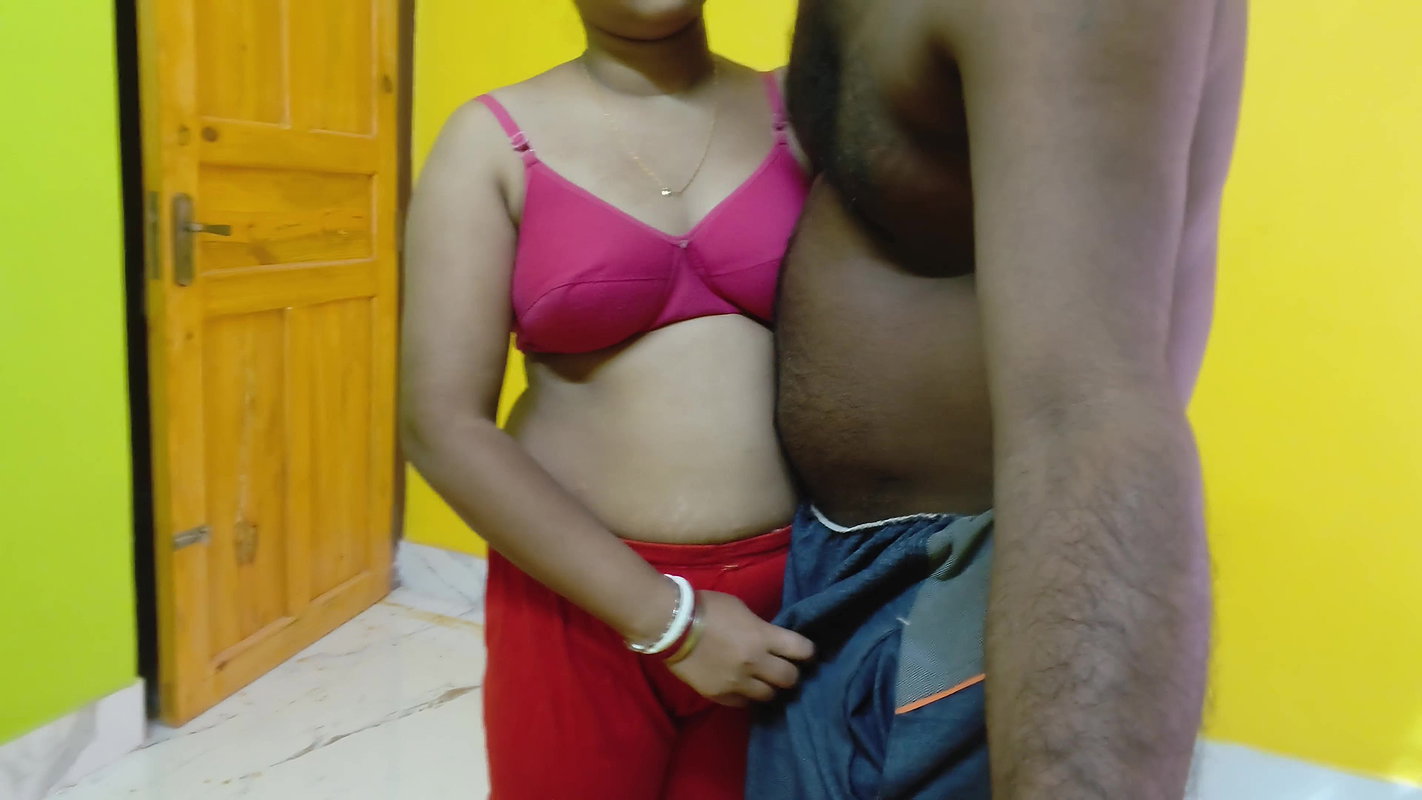 Romantic Sex with Desi Bhabhi When Husband Not at Home