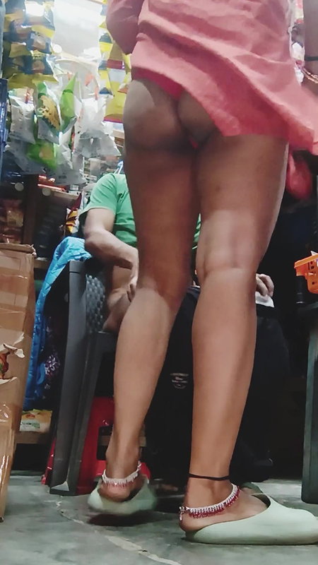 Simran Fucks the Shopkeeper