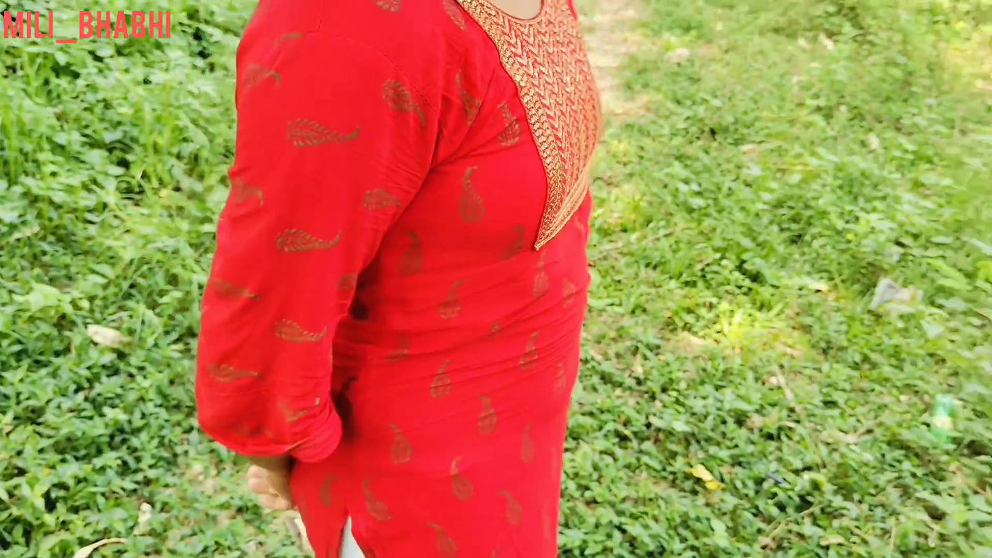 Village Hot Girl XXX in Jungle Hindi Audio Sex, Desi Local Jungle Sex Video