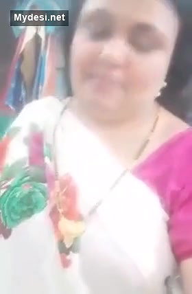 Beauty mature hot horny bhabhi
