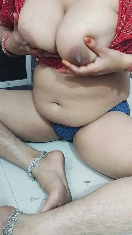 Youtuber Apurva mom 2