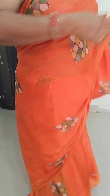 Youtuber Apurva mom 10