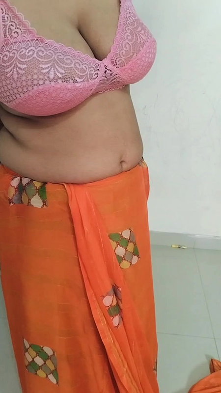 Youtuber Apurva mom 10