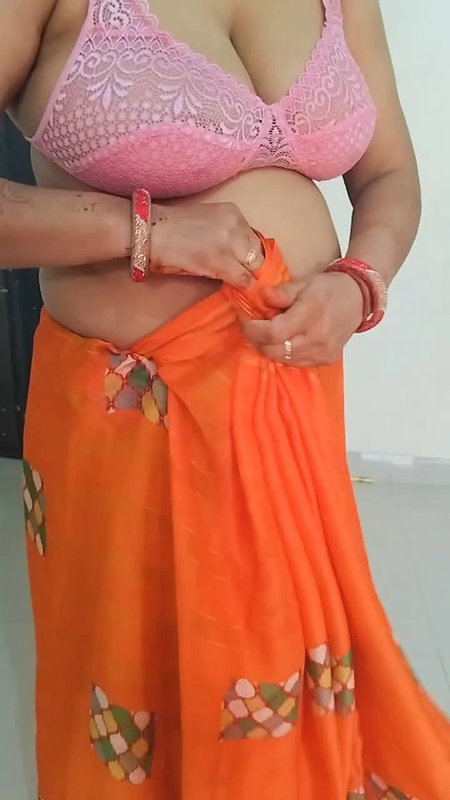 Youtuber Apurva mom 10