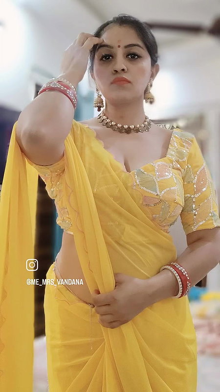 Youtuber Vandhana 15