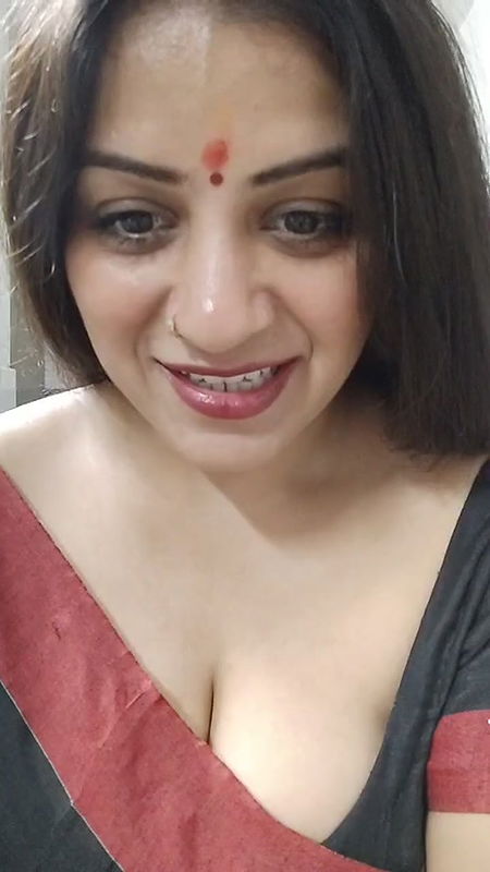 Youtuber Vandhana 21