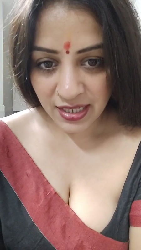 Youtuber Vandhana 21