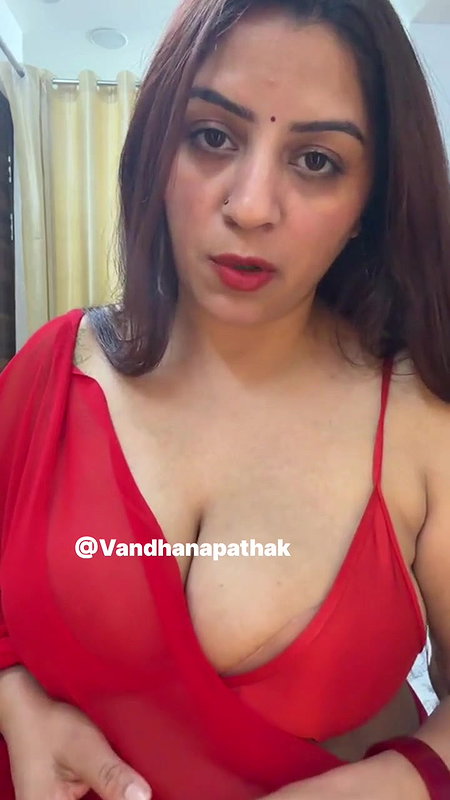 Youtuber Vandhana 34