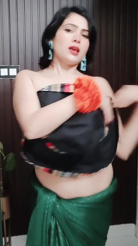 Youtuber Queen of beauty 13