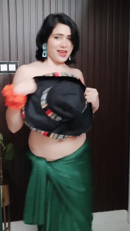 Youtuber Queen of beauty 13