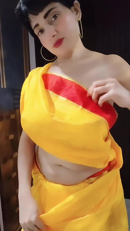 Youtuber Queen of beauty 33