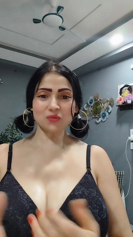 Youtuber Queen of beauty 31