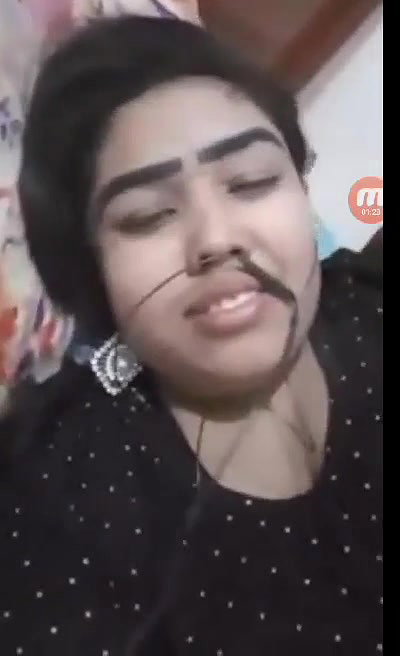 Desi Girl Showing Boob And Pussy