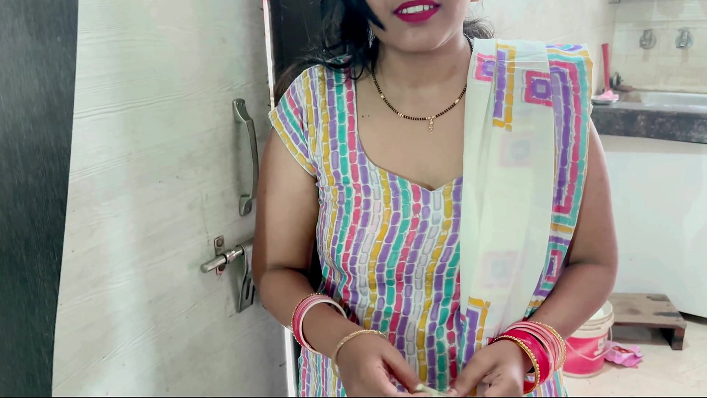 First Time Fucking Friend Hot Stepmom While She Alone at Home ft