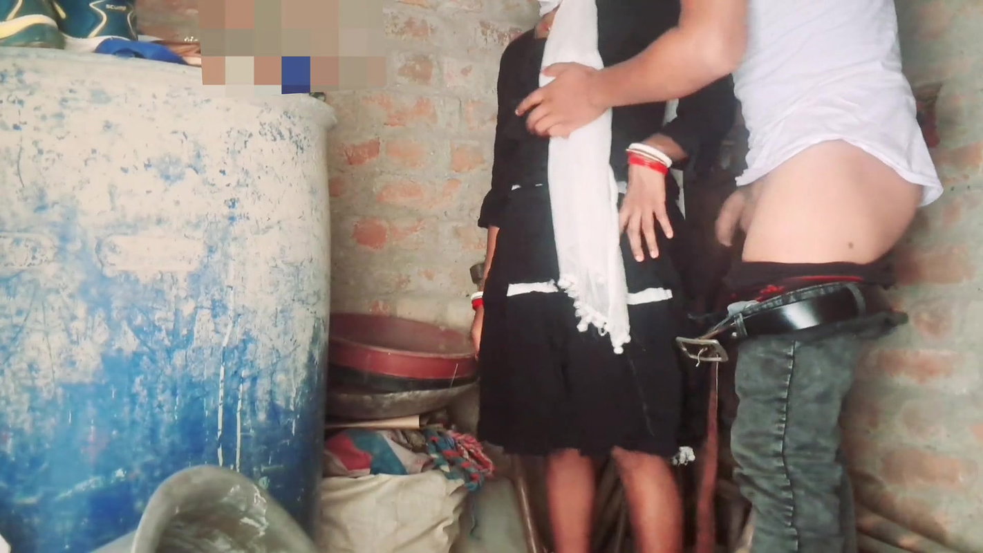 Very Cute Indian Housewife and Cute Sexy Gand ft Trilokinath by