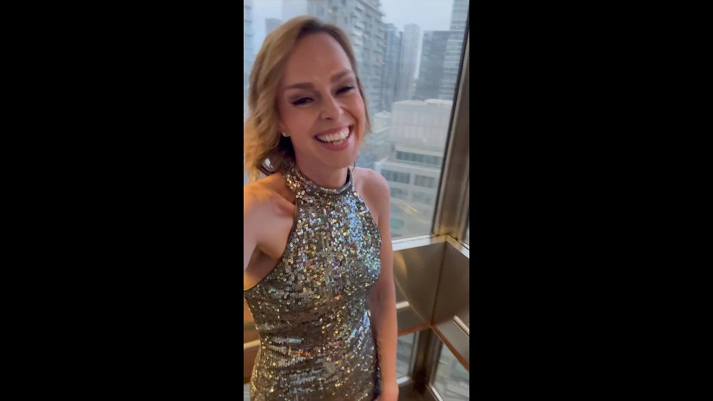 4Serenity Cox Wife Sneaks Off During Night Out To Get Huge Dripping Double Creampie From Husband And His Friend