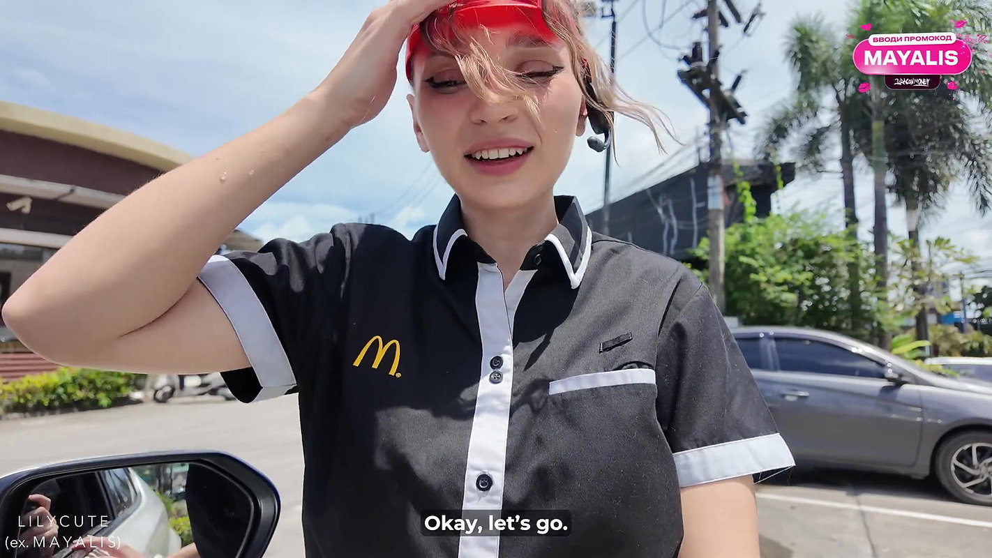7Maya Lis Cute McDonald s Girl Messed Up The Order But Worked It Off All The Way