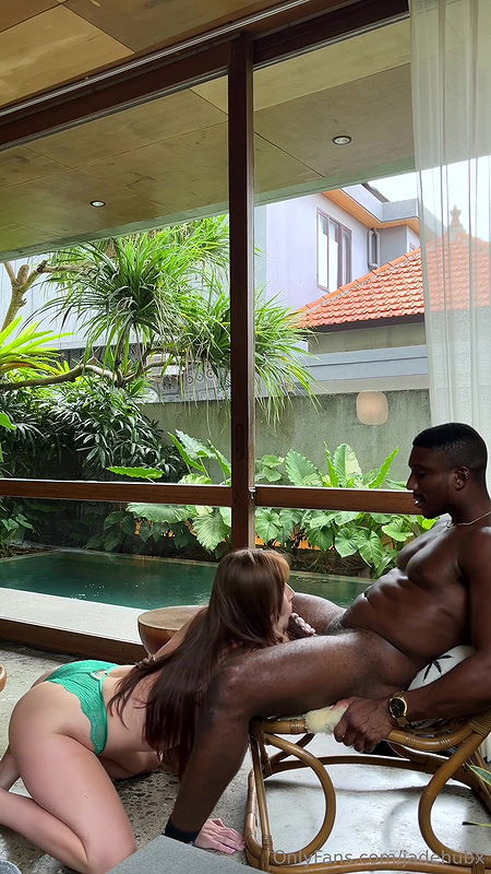 Hutchison Mike Williams 3rd Round