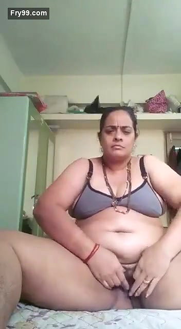 Horny Desi Bhabhi Boobs Sucking and Fingering