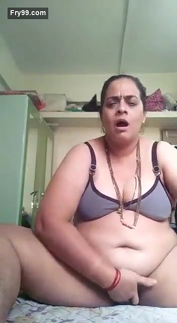 Horny Desi Bhabhi Boobs Sucking and Fingering